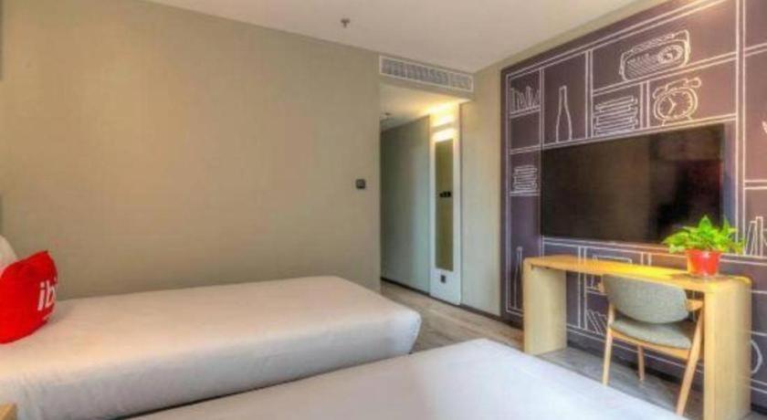 Ibis Xian Hi-Tech Zone No.7 Keji Rd Hotel Exterior photo