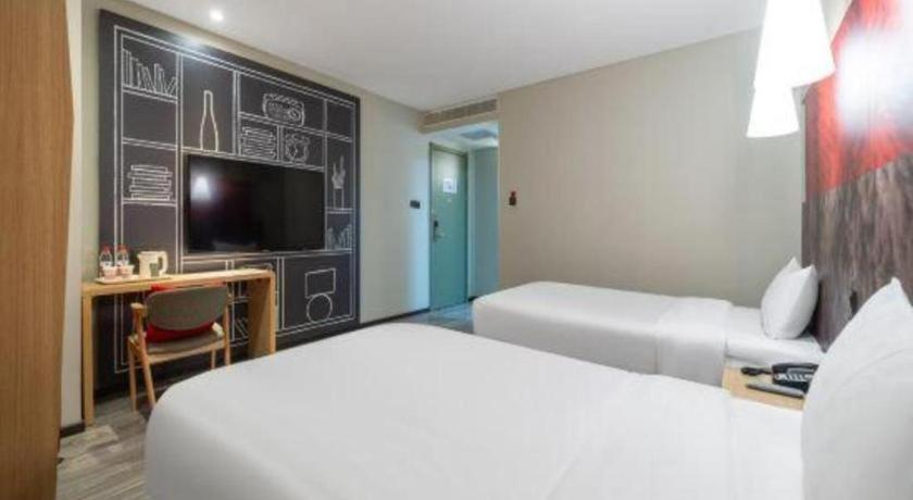 Ibis Xian Hi-Tech Zone No.7 Keji Rd Hotel Exterior photo