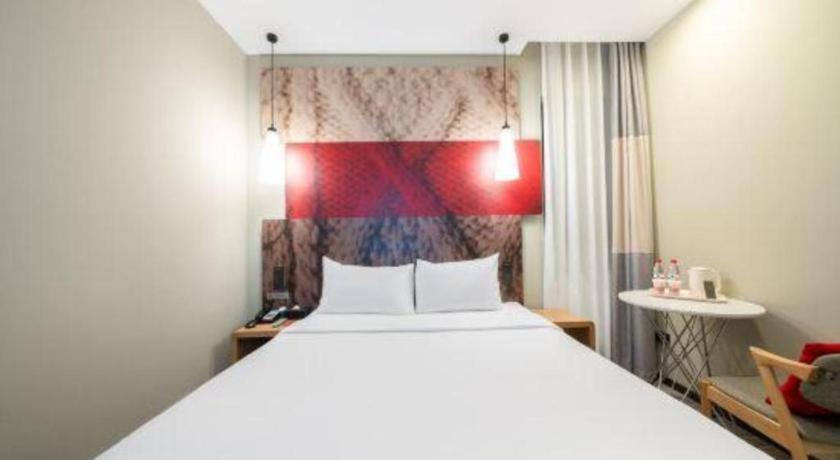 Ibis Xian Hi-Tech Zone No.7 Keji Rd Hotel Exterior photo